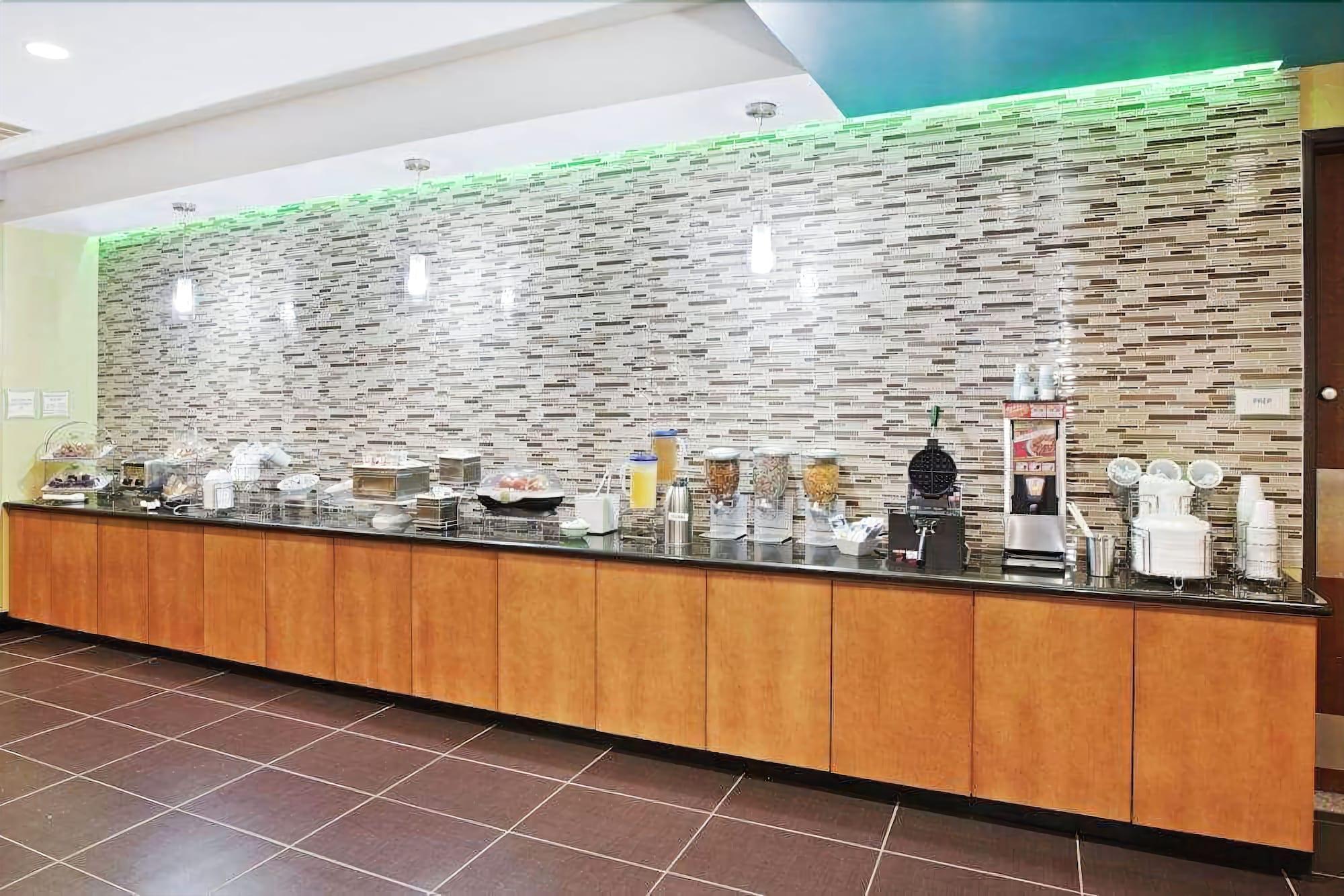 Hotel La Quinta By Wyndham Tulsa - Catoosa Zewnętrze zdjęcie